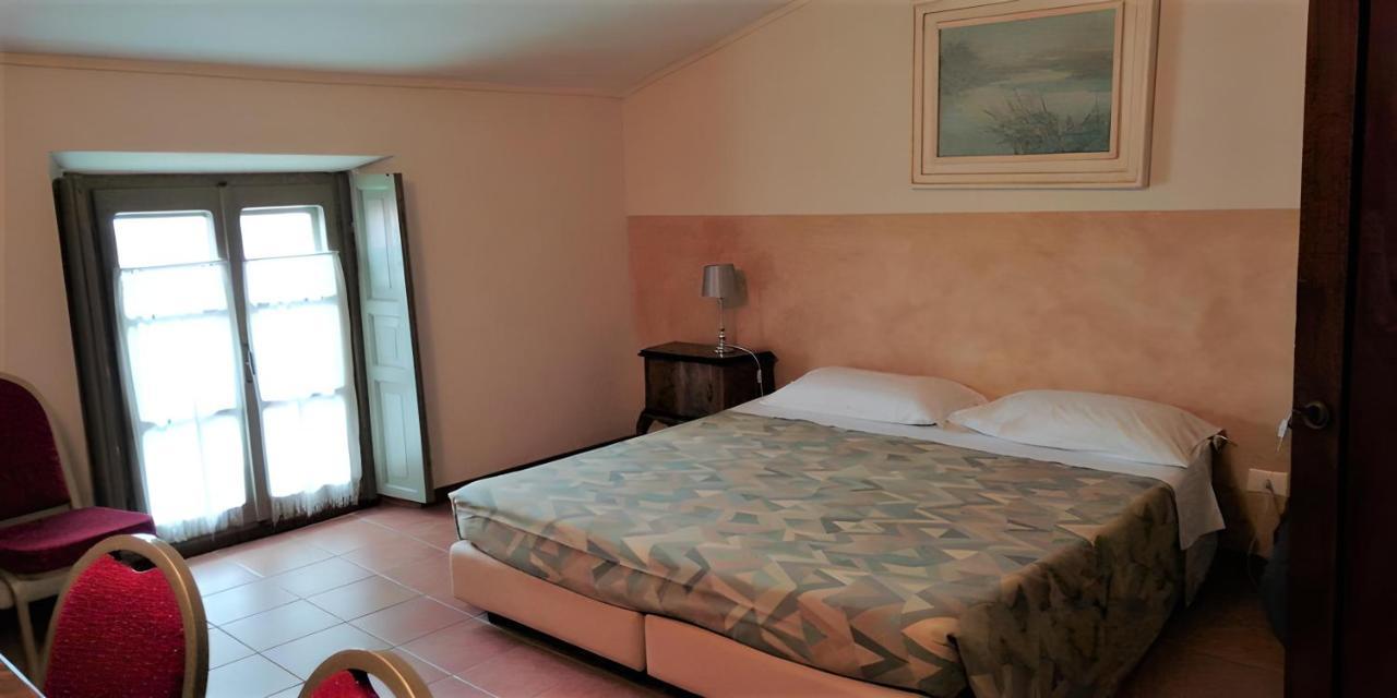 Villa Cantoni Gropello Cairoli ภายนอก รูปภาพ