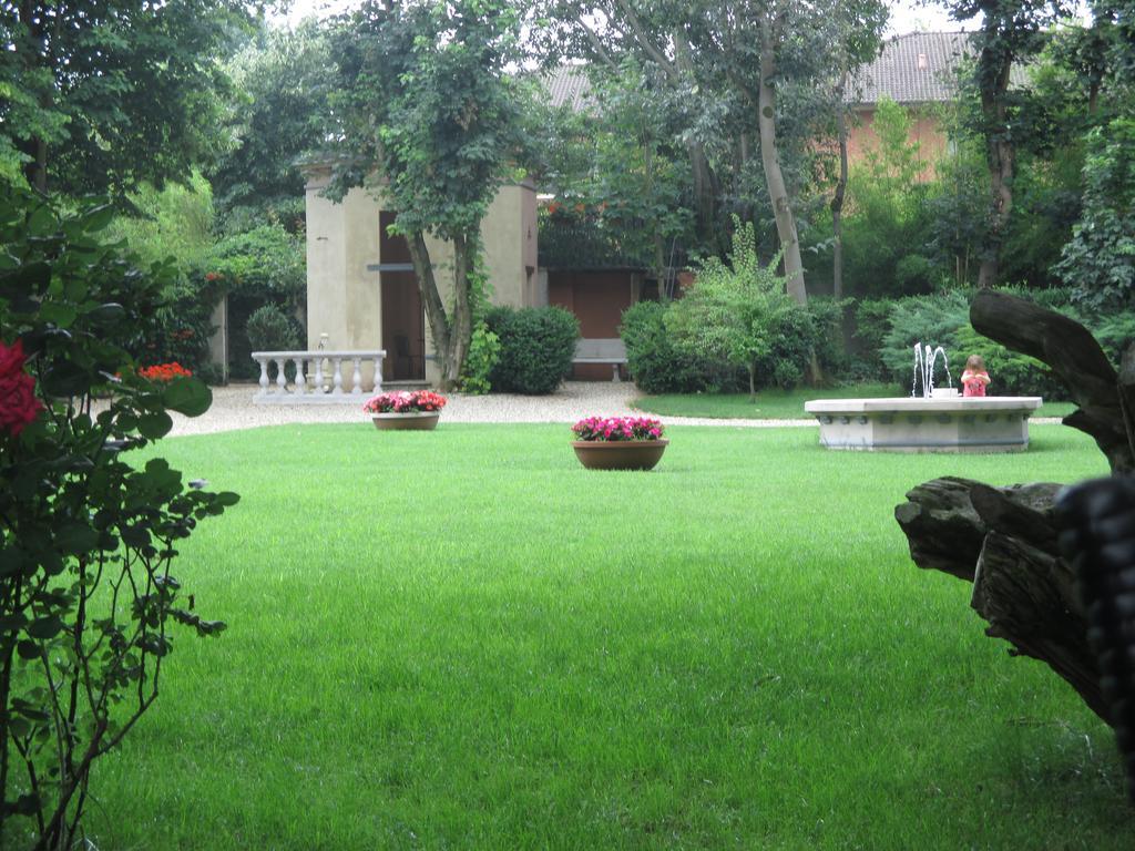 Villa Cantoni Gropello Cairoli ภายนอก รูปภาพ