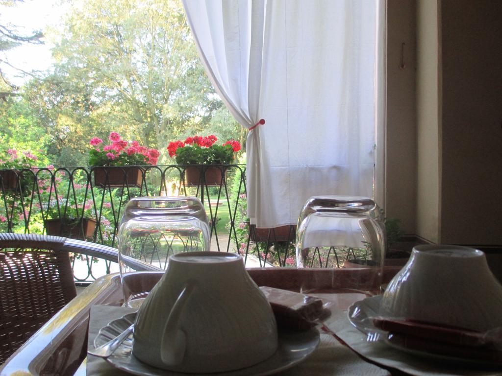 Villa Cantoni Gropello Cairoli ภายนอก รูปภาพ